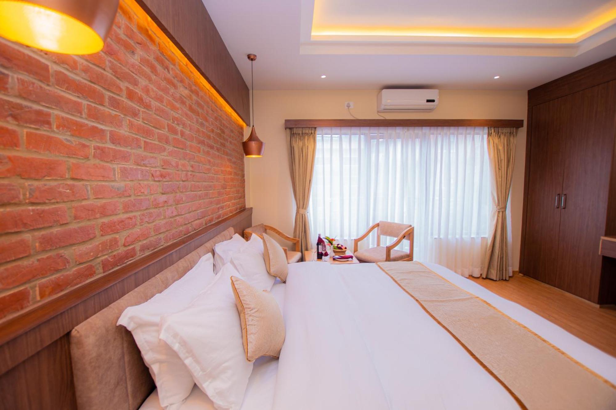 Temple Himalaya Hotel & Spa 博卡拉 外观 照片