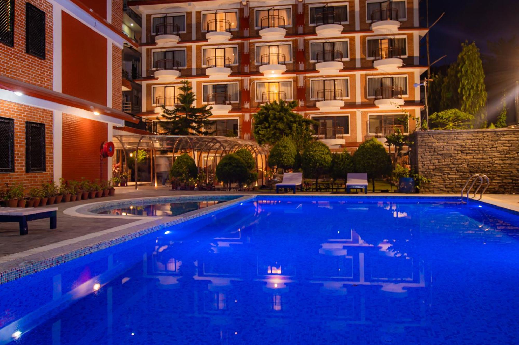 Temple Himalaya Hotel & Spa 博卡拉 外观 照片