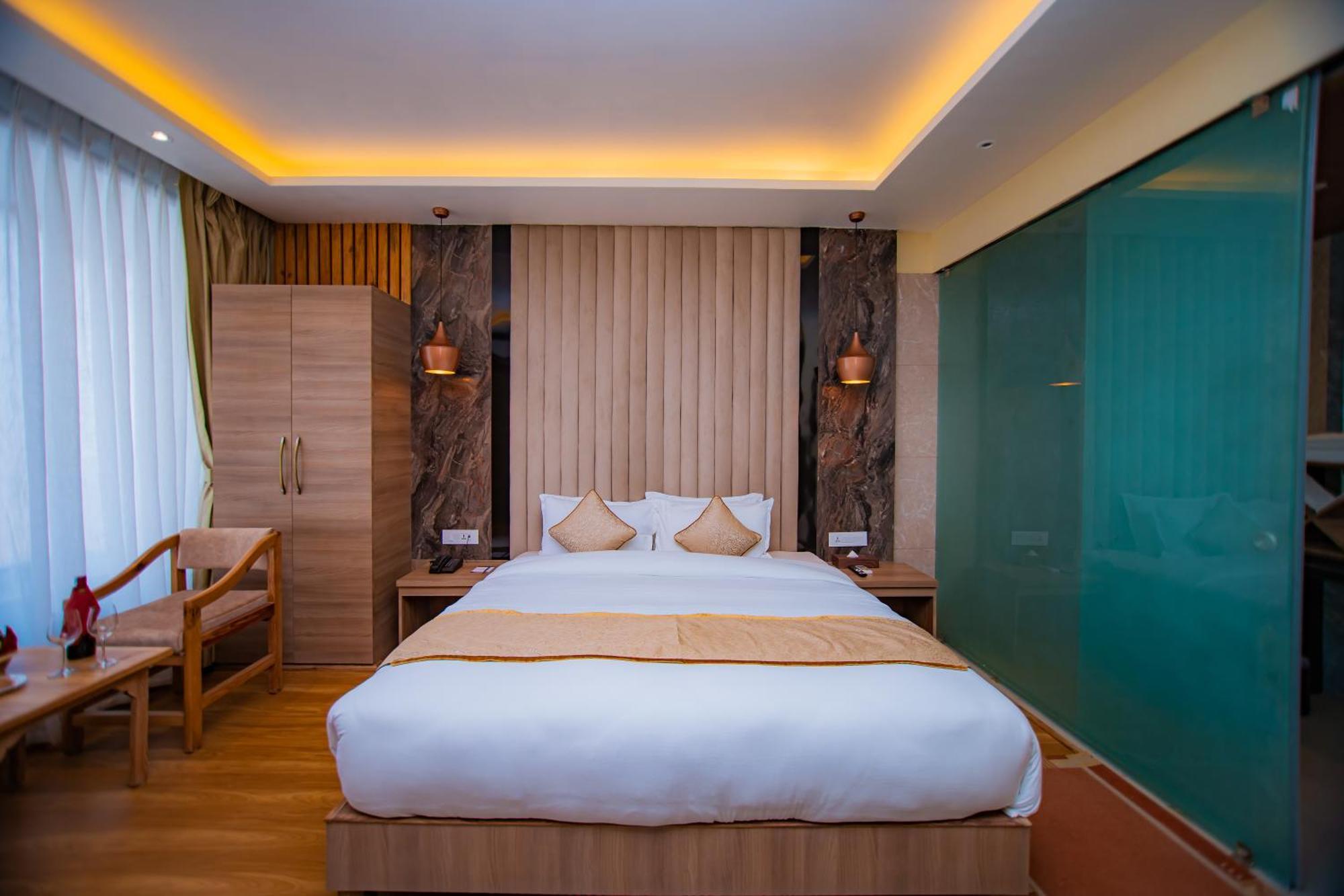 Temple Himalaya Hotel & Spa 博卡拉 外观 照片