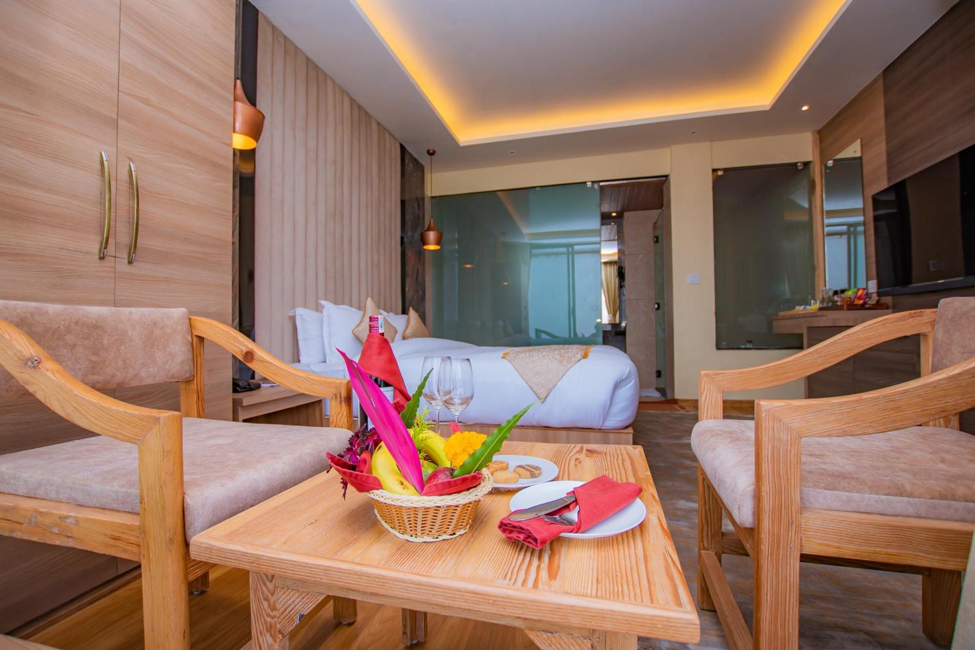 Temple Himalaya Hotel & Spa 博卡拉 外观 照片