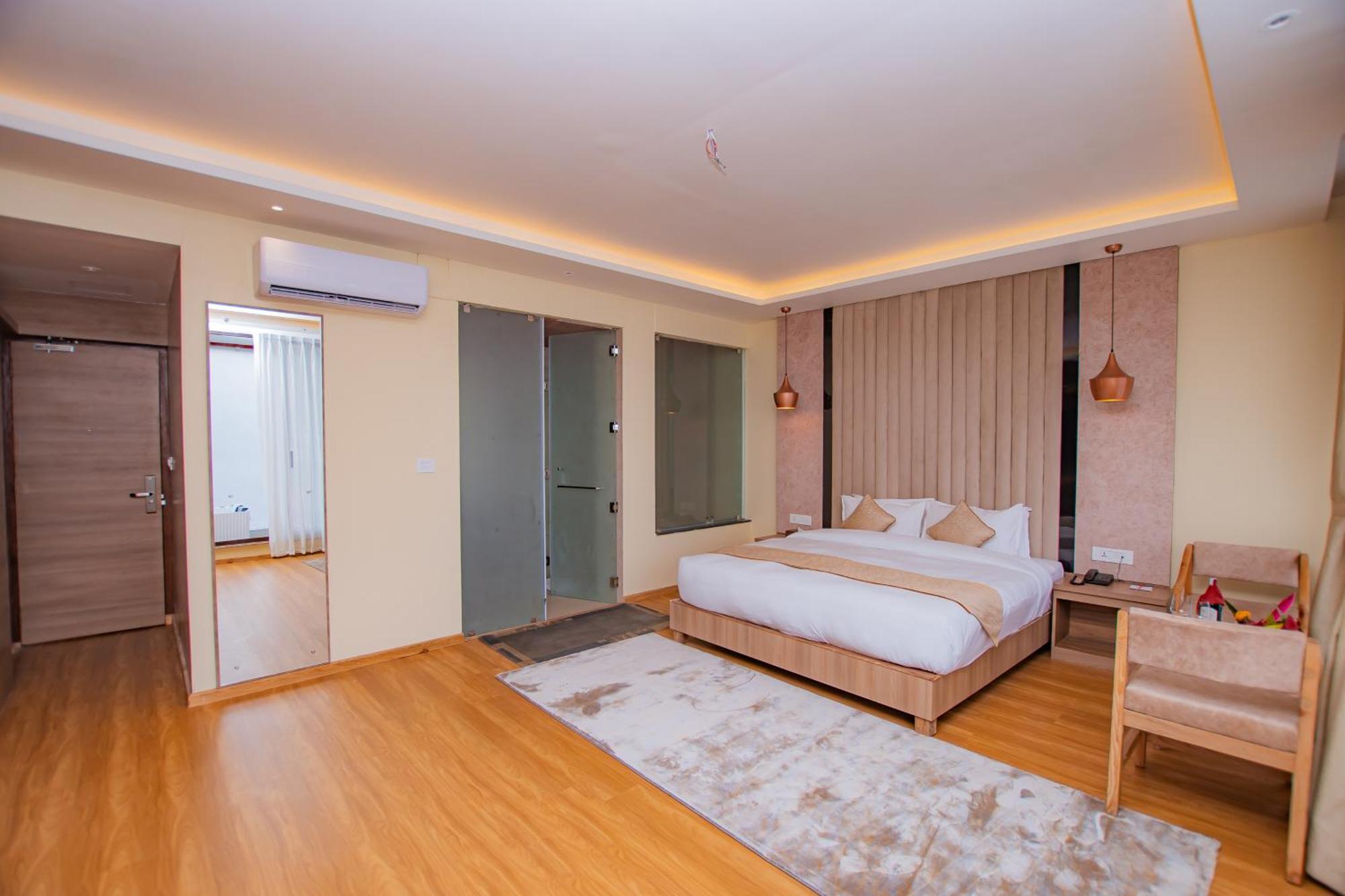 Temple Himalaya Hotel & Spa 博卡拉 外观 照片
