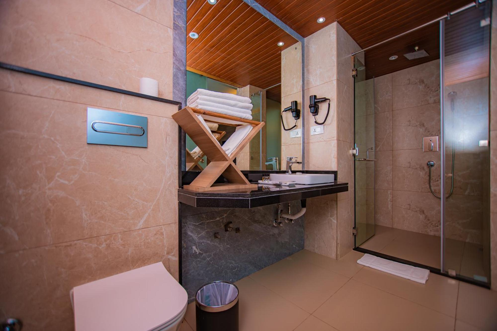 Temple Himalaya Hotel & Spa 博卡拉 外观 照片