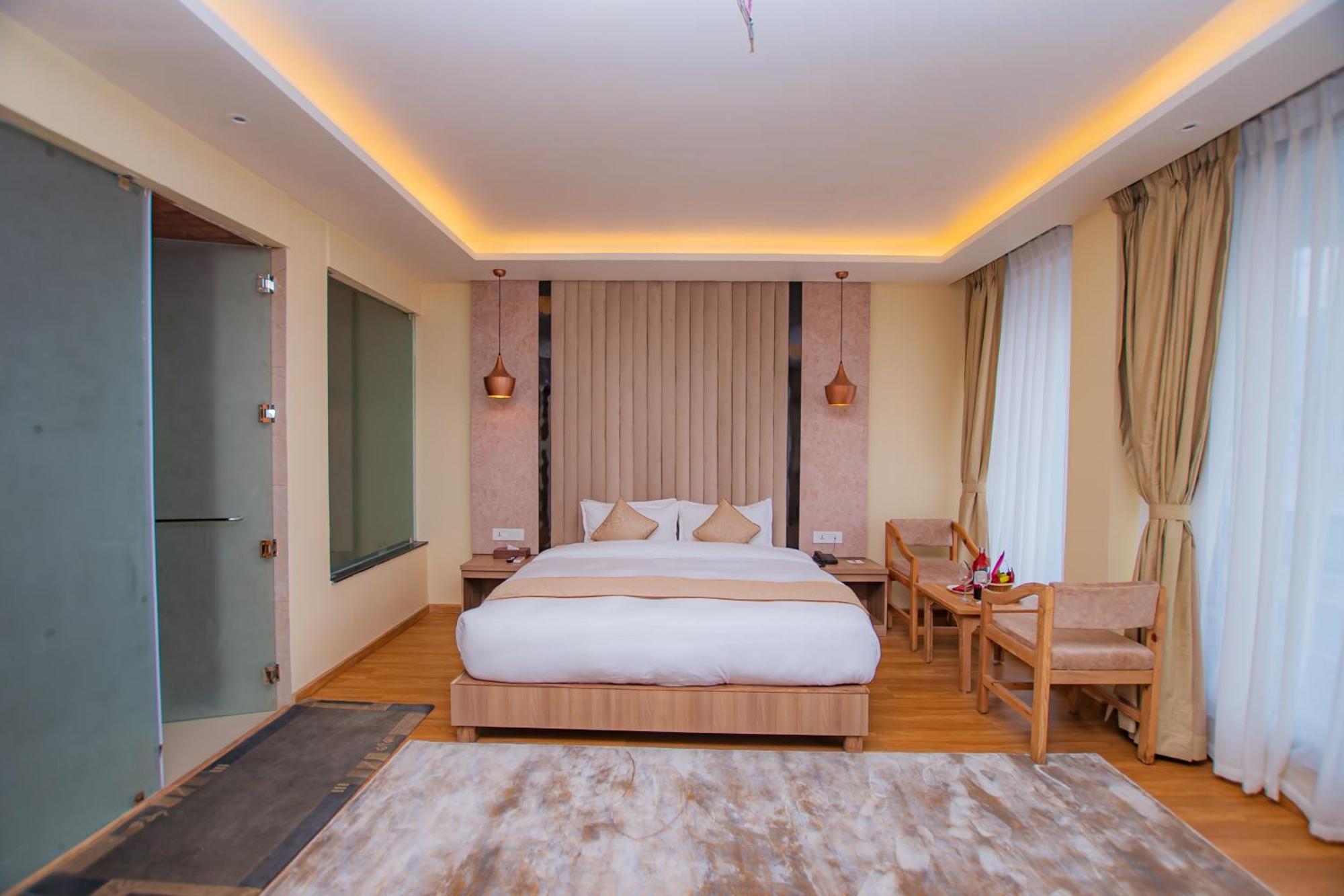 Temple Himalaya Hotel & Spa 博卡拉 外观 照片