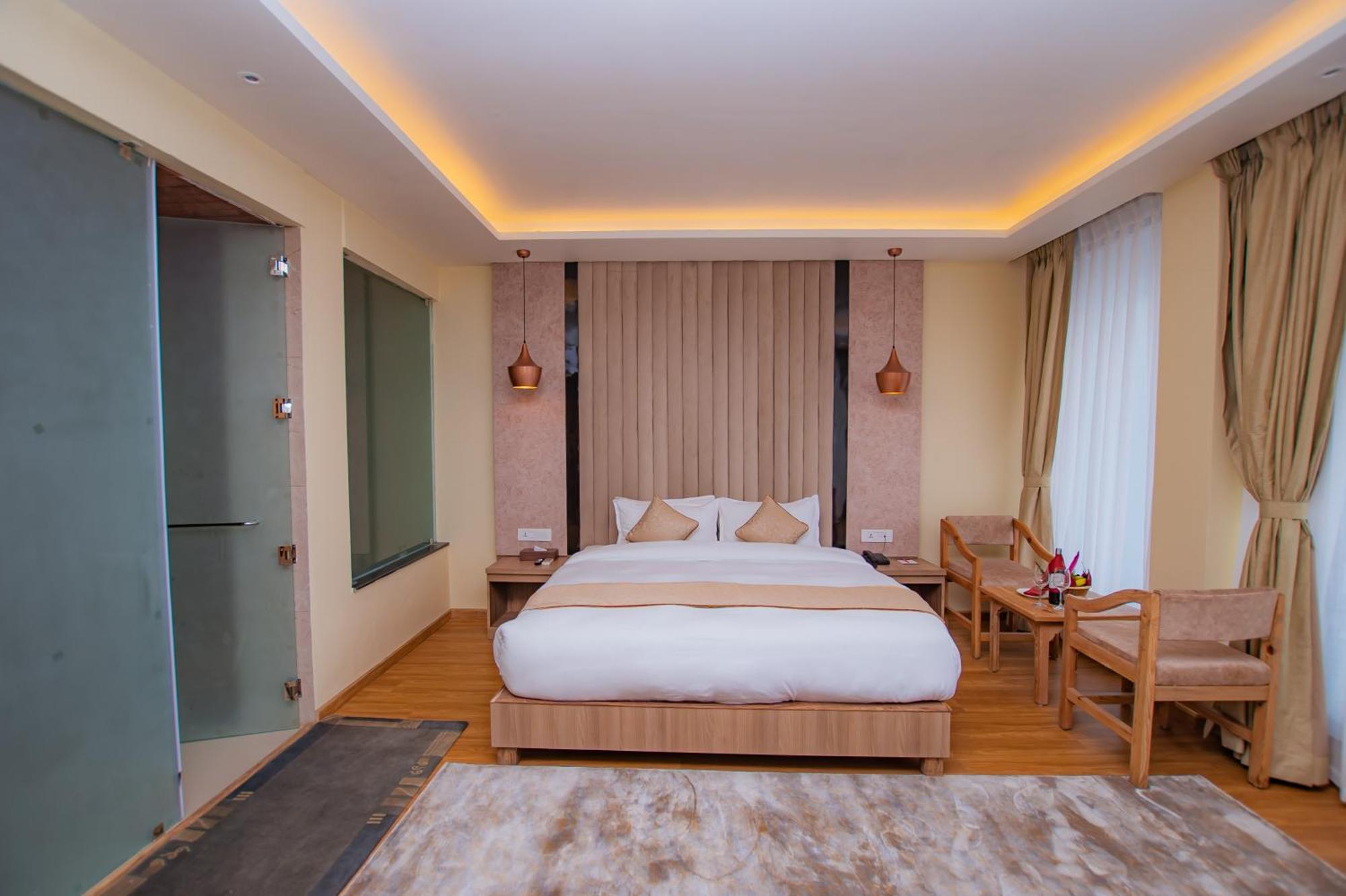 Temple Himalaya Hotel & Spa 博卡拉 外观 照片