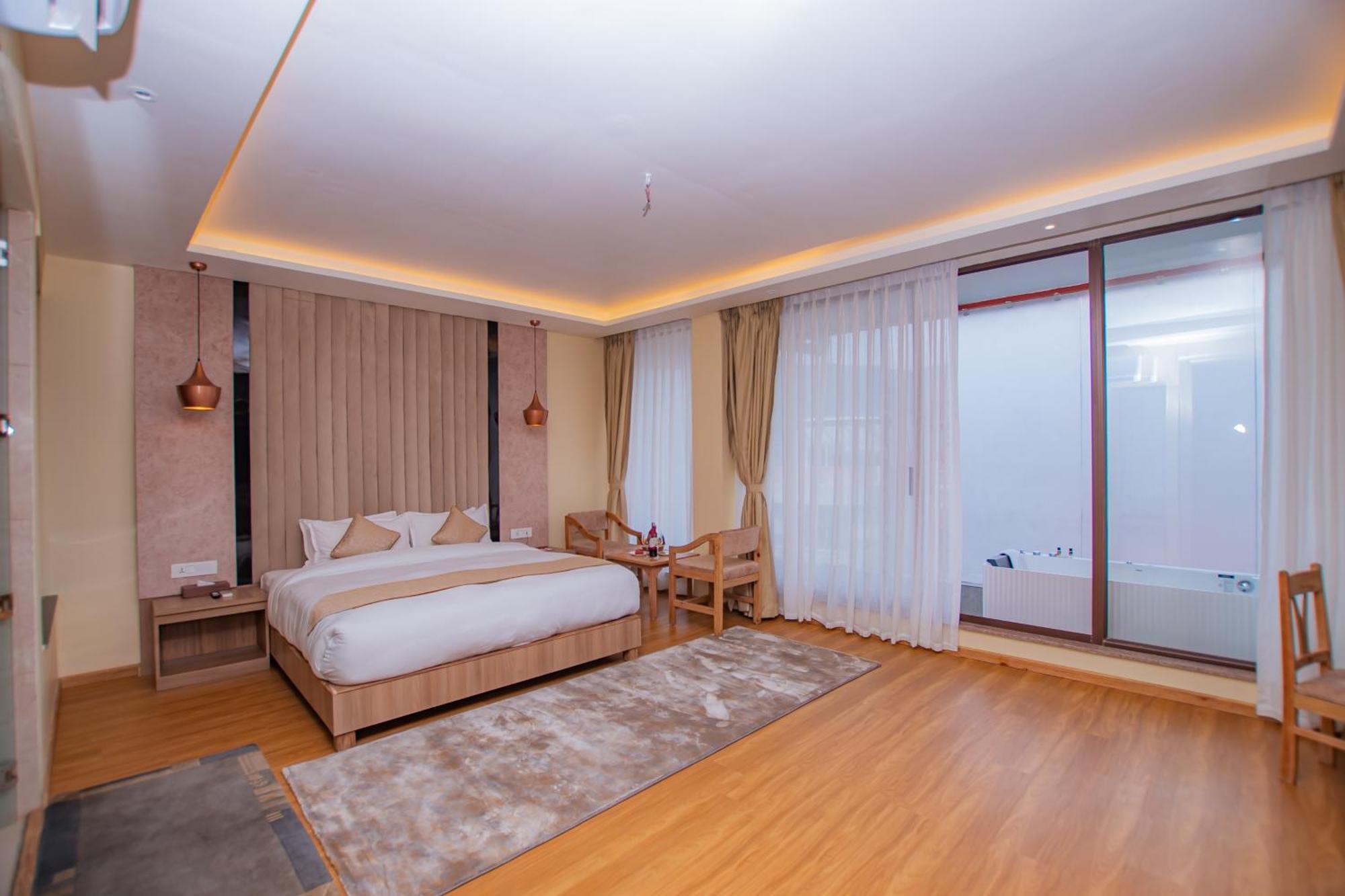Temple Himalaya Hotel & Spa 博卡拉 外观 照片
